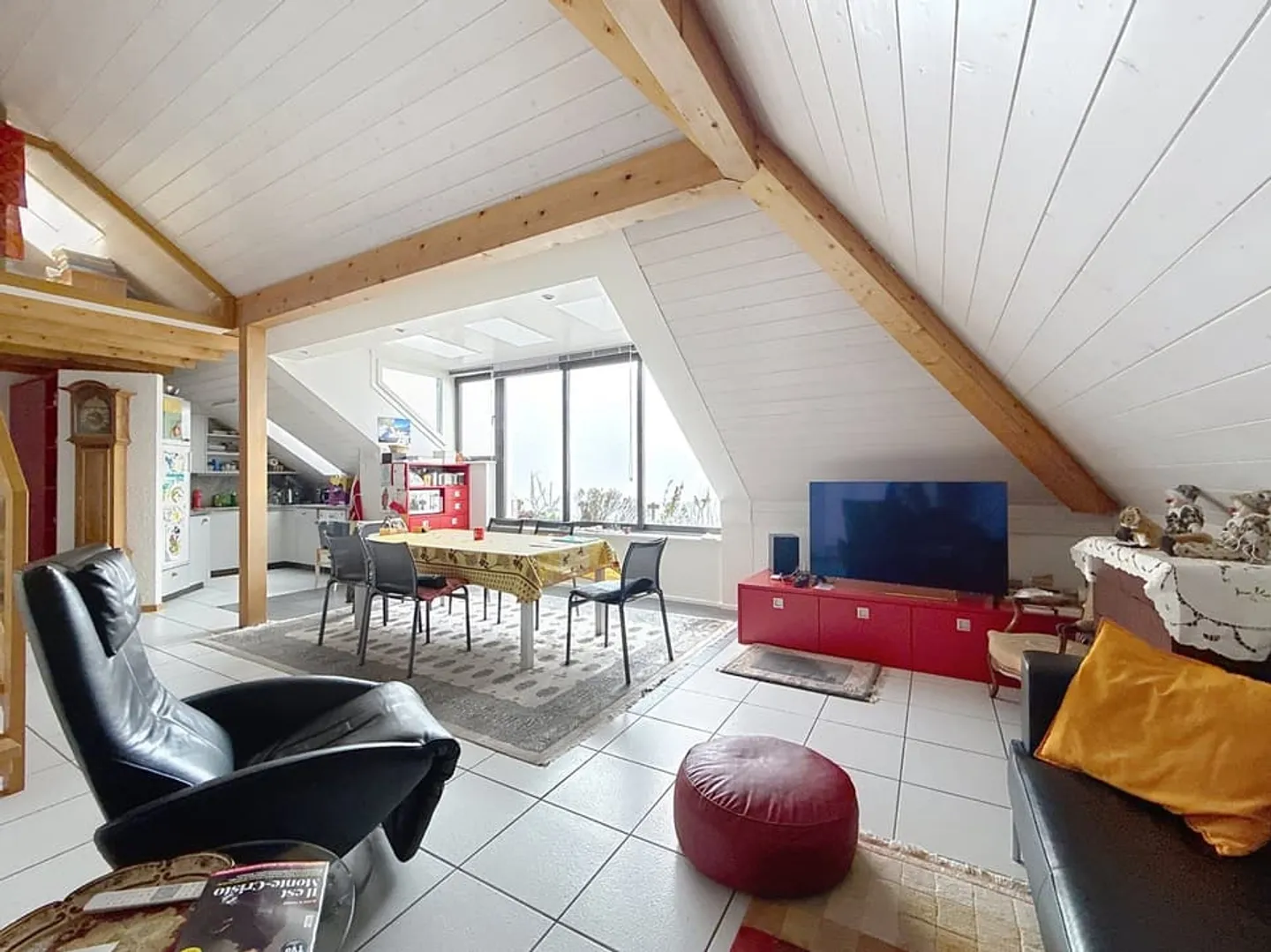 Unique panorama over the lake and the Alps - charming apartment with mezzanine - Photo 5 of 13