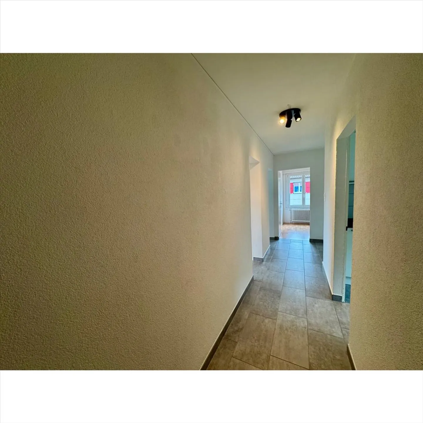 3.5 room apartment with balcony - Photo 2 of 6