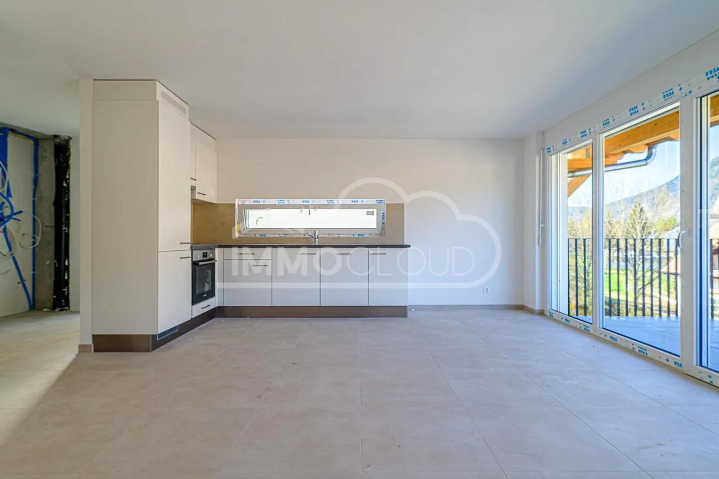 New and spacious apartments! - Photo 3 of 14