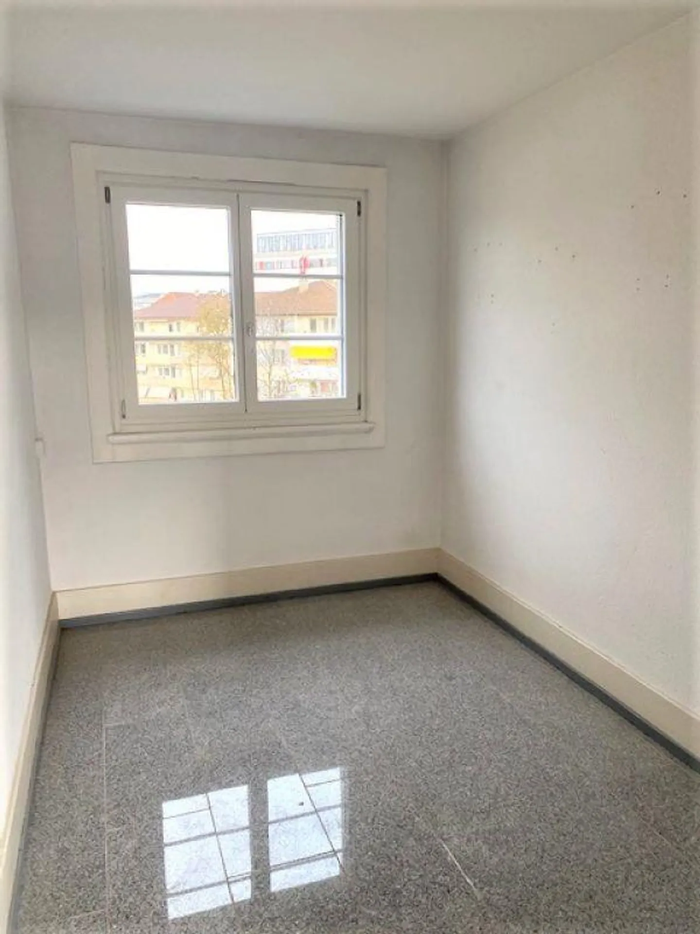 3 1/2-Room Maisonette Apartment with Beautiful View - Photo 8 of 14