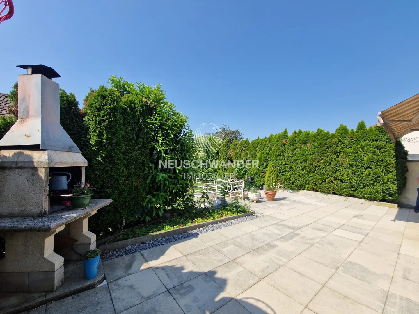 Charmantes Familienhaus mit Garten - Foto 2 von 4