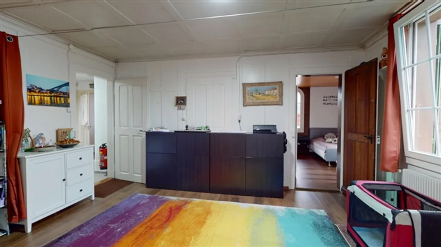 «Zweifamilienhaus mit grossem Garten» - Photo 7 of 15