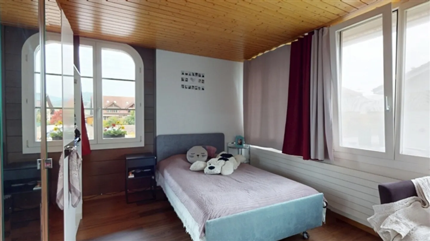 «Zweifamilienhaus mit grossem Garten» - Photo 9 of 15