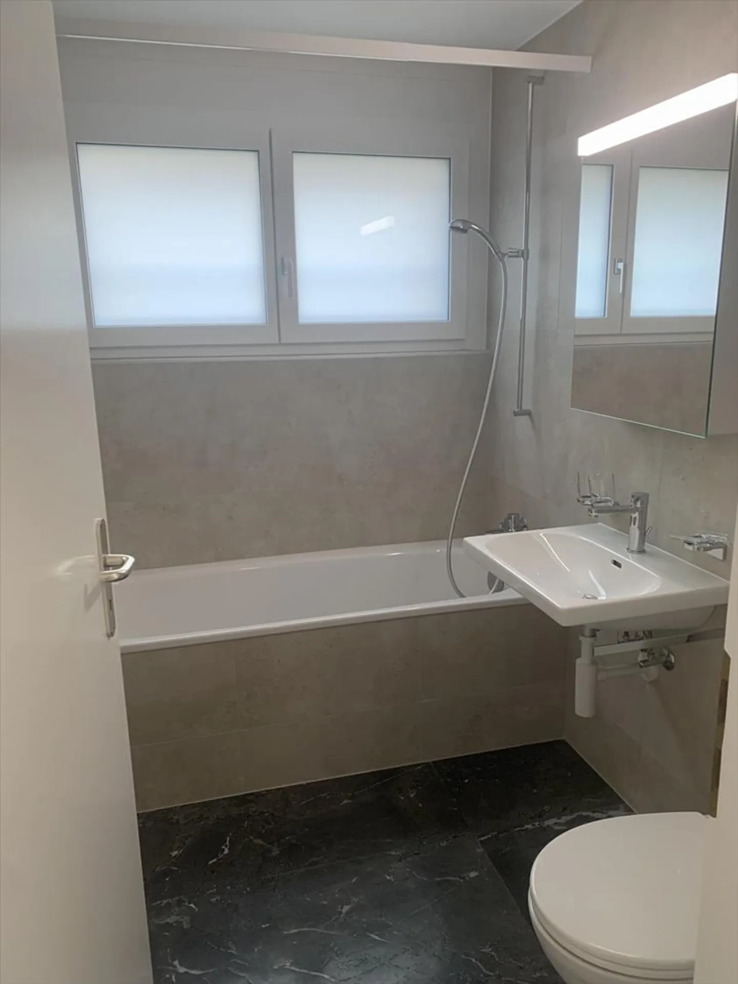 Appartement à louer - Photo 2 sur 10