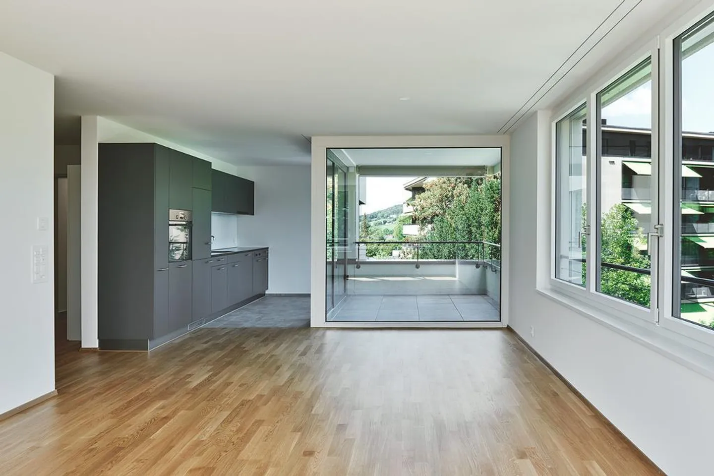 Bright and modern retirement apartment in Gelterkinden - Photo 2 of 7