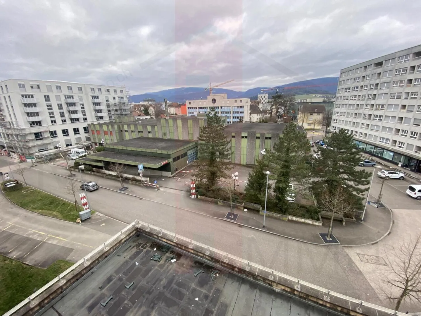 Edificio idealmente situato nel centro di Delémont - Foto 2 di 2