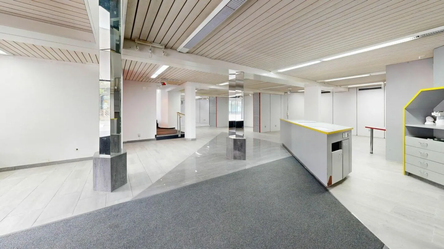 Spazio di vendita ideale per il tuo spazio commerciale! - Foto 6 di 10