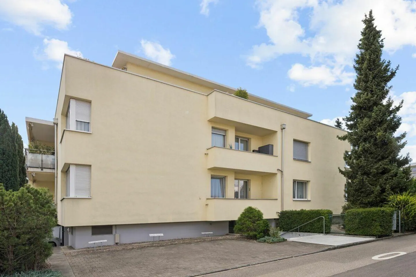 Moderne Attika-Wohnung mit Terrasse - Foto 3 von 9