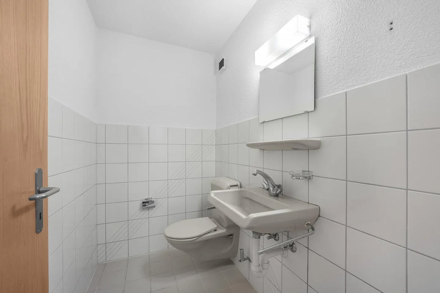 Your new practice / Your new office in a central location - Photo 9 of 11
