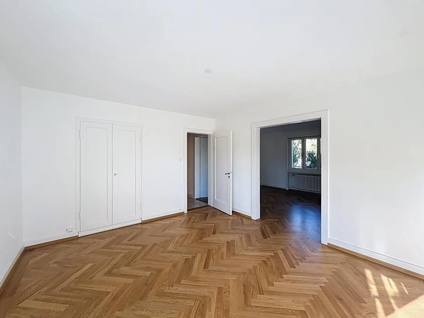 Bright, freshly renovated 3-room apartment in Küsnacht ZH - Photo 5 of 12