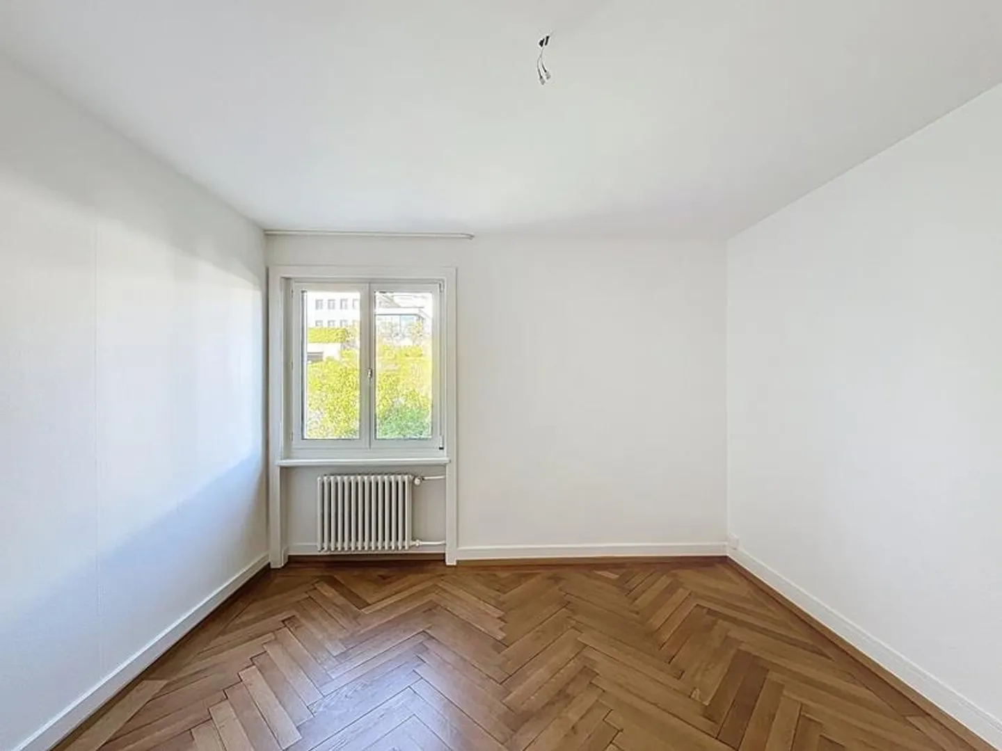Bright, freshly renovated 3-room apartment in Küsnacht ZH - Photo 8 of 12
