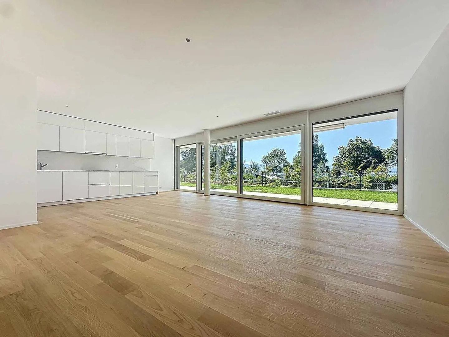 3.5 stanze di 120m2 con terrazze di 37m2 e giardino privato di 51m2 - Foto 2 di 13