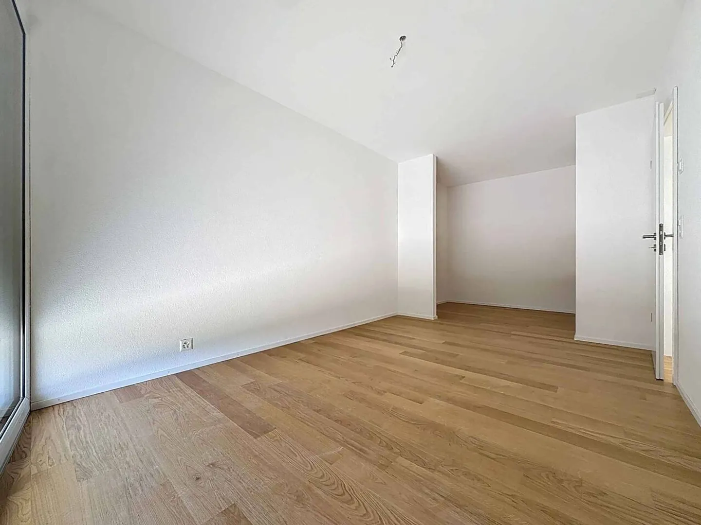 3.5 stanze di 120m2 con terrazze di 37m2 e giardino privato di 51m2 - Foto 6 di 13