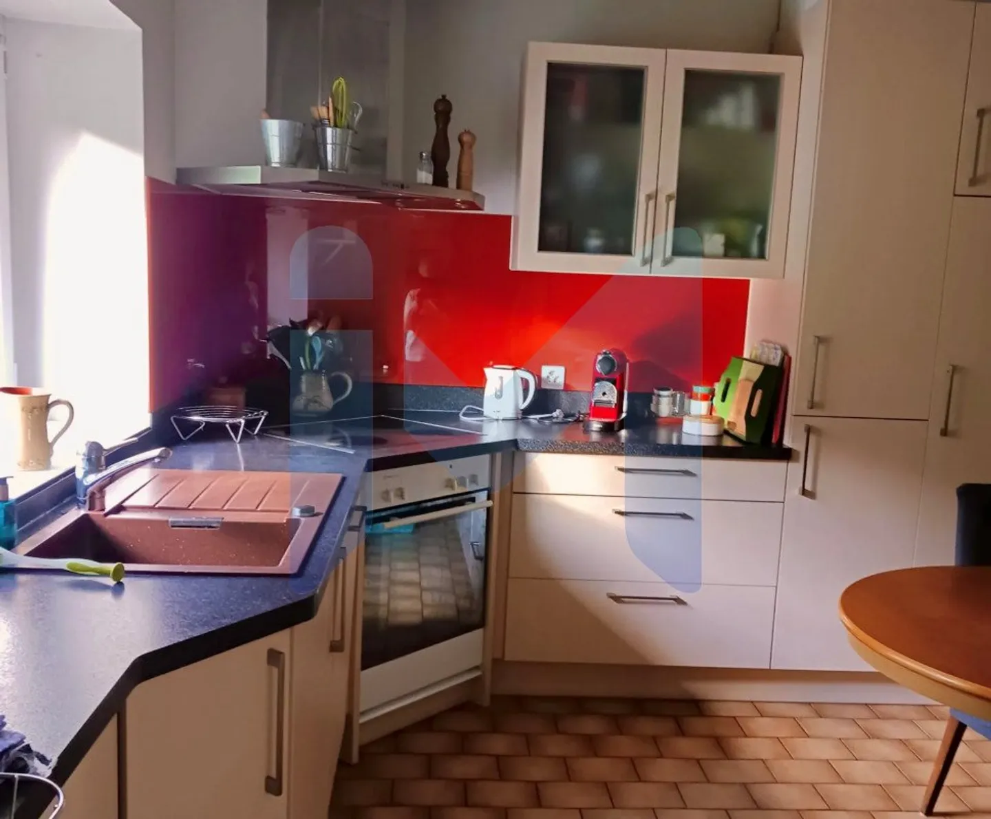 Duplex luminoso con giardino, autobus e negozi a 4 minuti - Foto 4 di 7