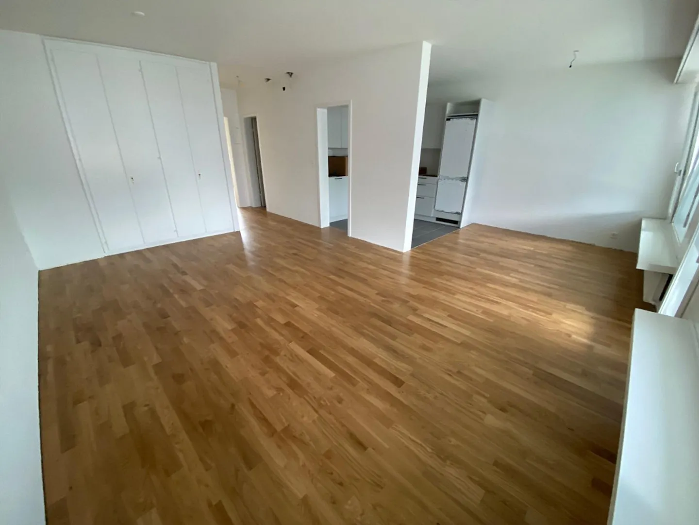 Appartement 2 ½ pièces au rez-de-chaussée ! - Photo 3 sur 6