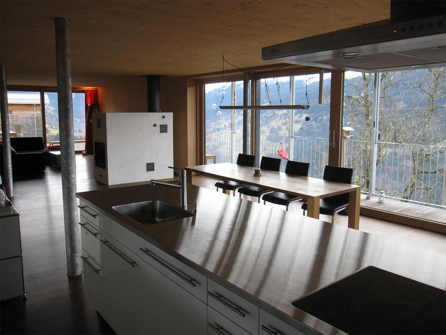 Bella casa unifamiliare moderna - Foto 3 di 24