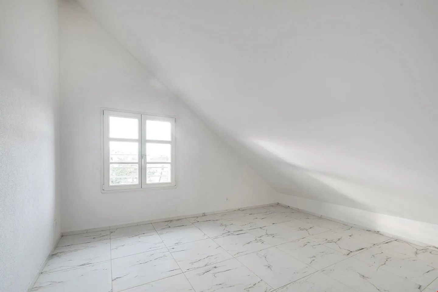Appartement de 3,5 pièces près de la frontière - Photo 4 sur 8