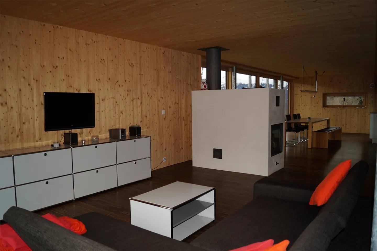 Bella casa unifamiliare moderna - Foto 8 di 24