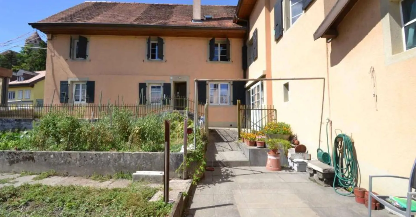 Prime Development Land in Lucens - Photo 8 of 13