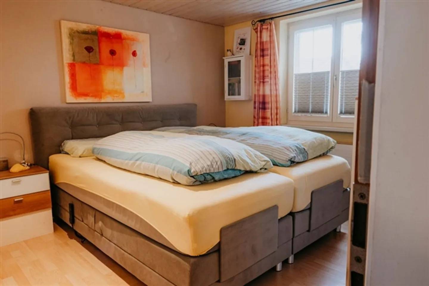 Affascinante casa unifamiliare di 9 stanze con piscina a Schönenbaumgarten - Foto 9 di 13