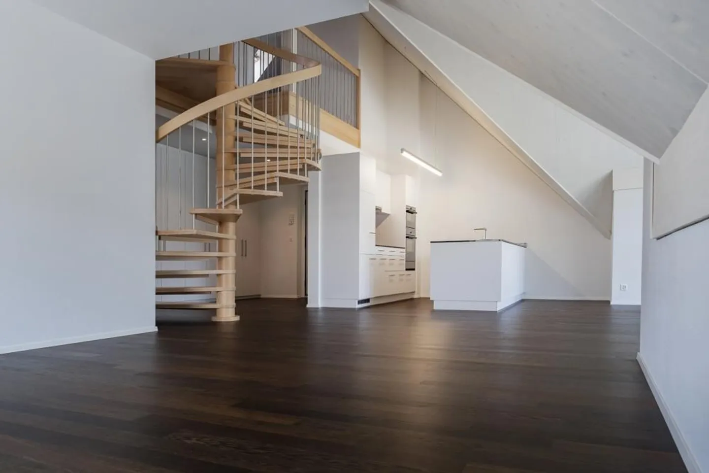 4.5-room maisonette apartment, quiet location - Photo 2 of 10
