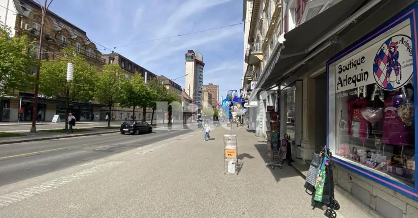 Commercial space in the city center - Photo 2 of 3
