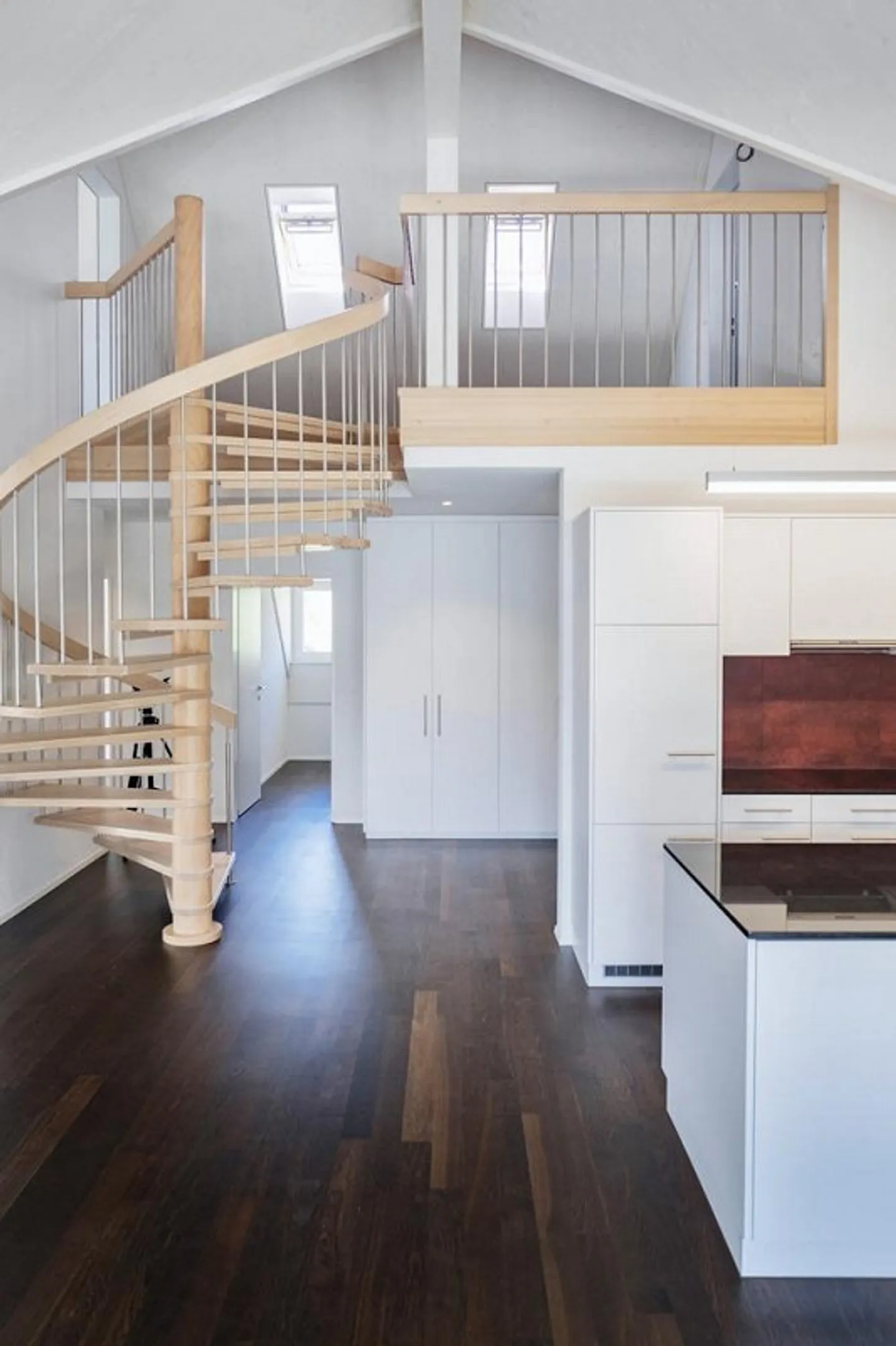 4.5-room maisonette apartment, quiet location - Photo 3 of 10