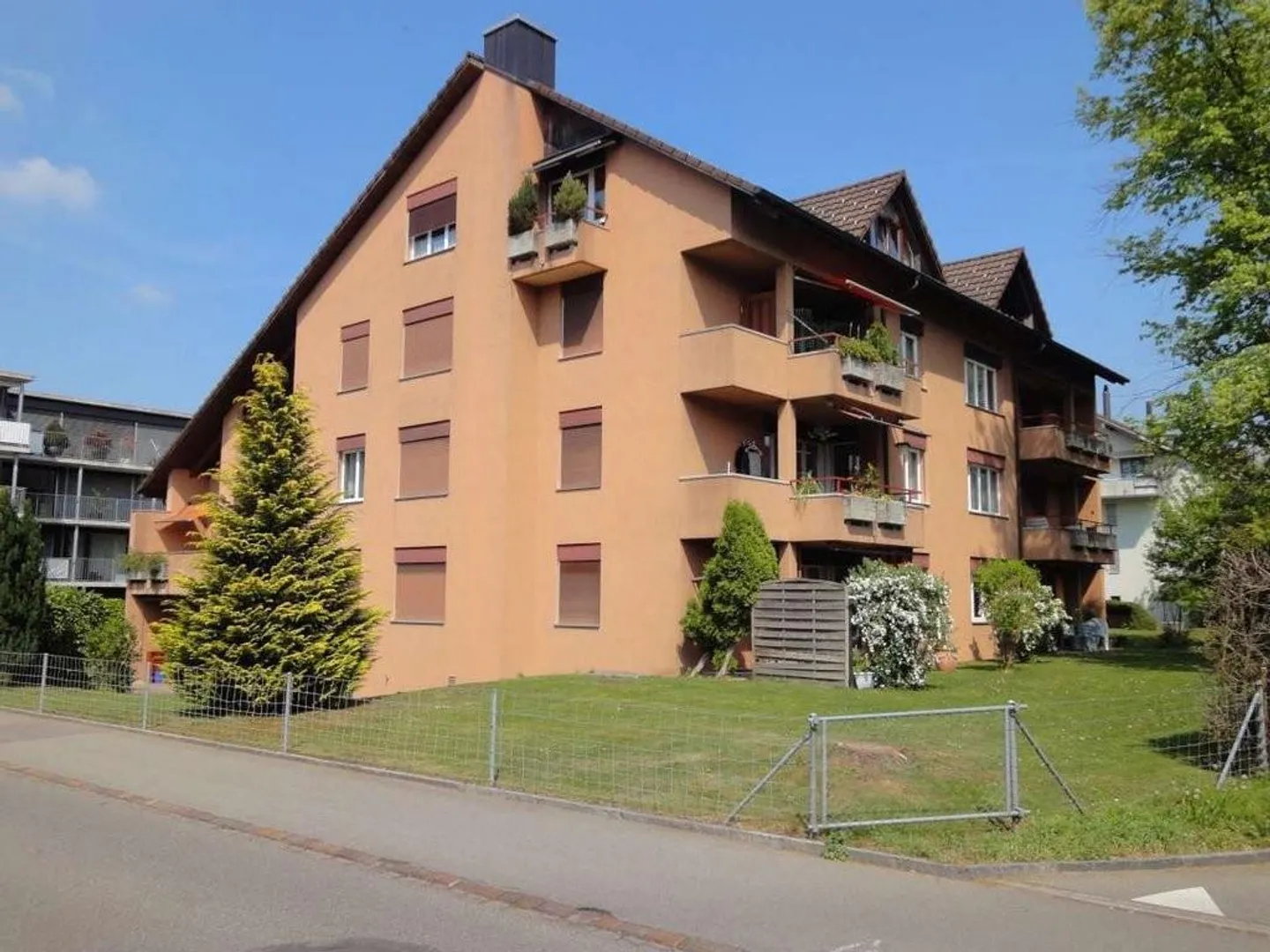 Appartement confortable avec coin salon dans le jardin - Photo 1 sur 7