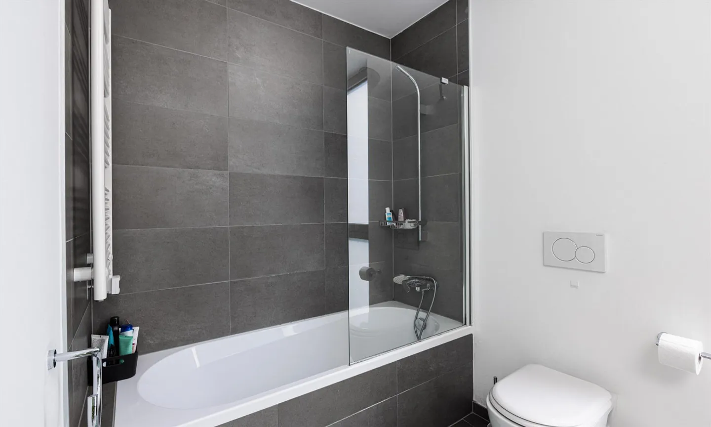 Moderno appartamento di 3,5 stanze con giardino privato a Castel San Pietro - Foto 9 di 10