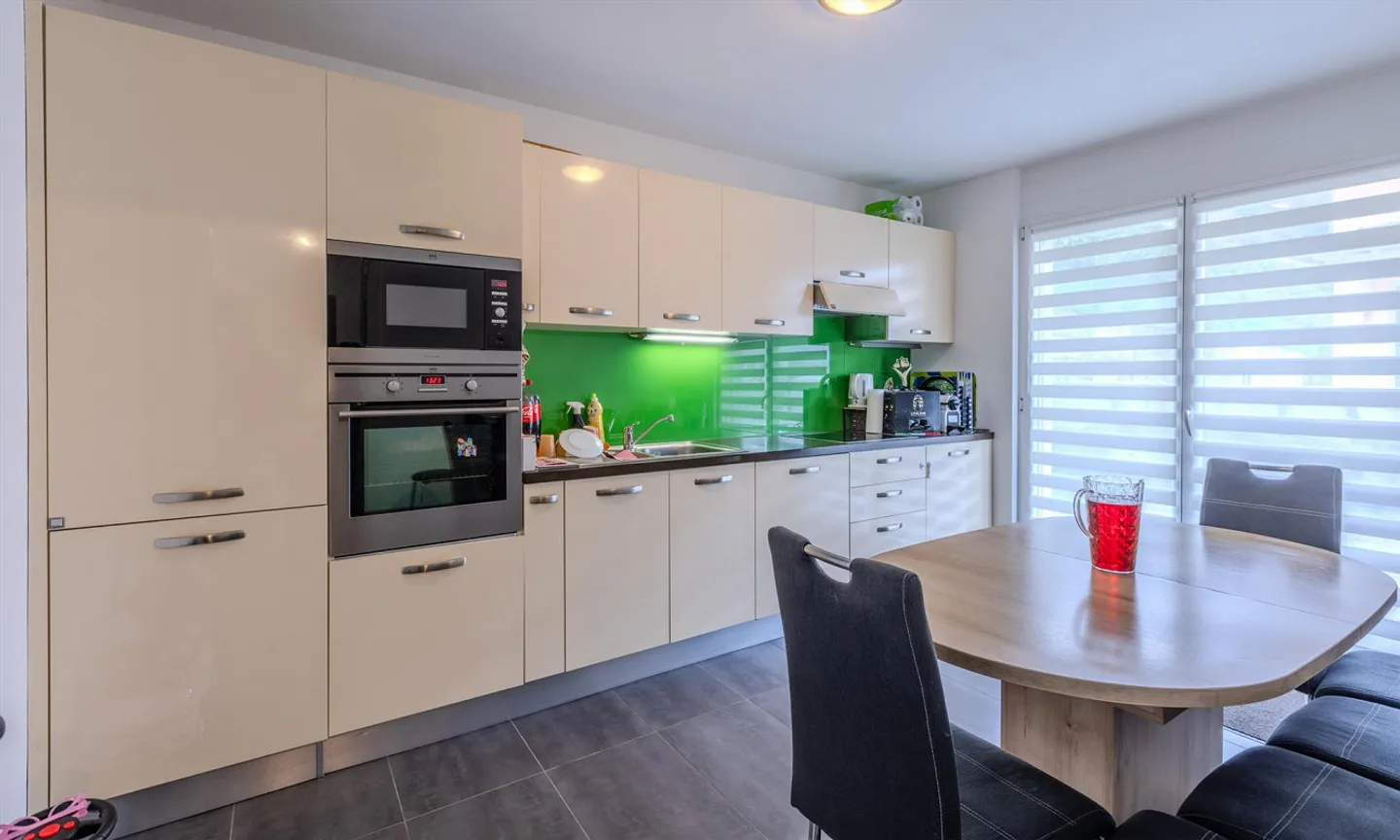 Eccellente investimento - Casa con 3 appartamenti a Bironico - Foto 3 di 13