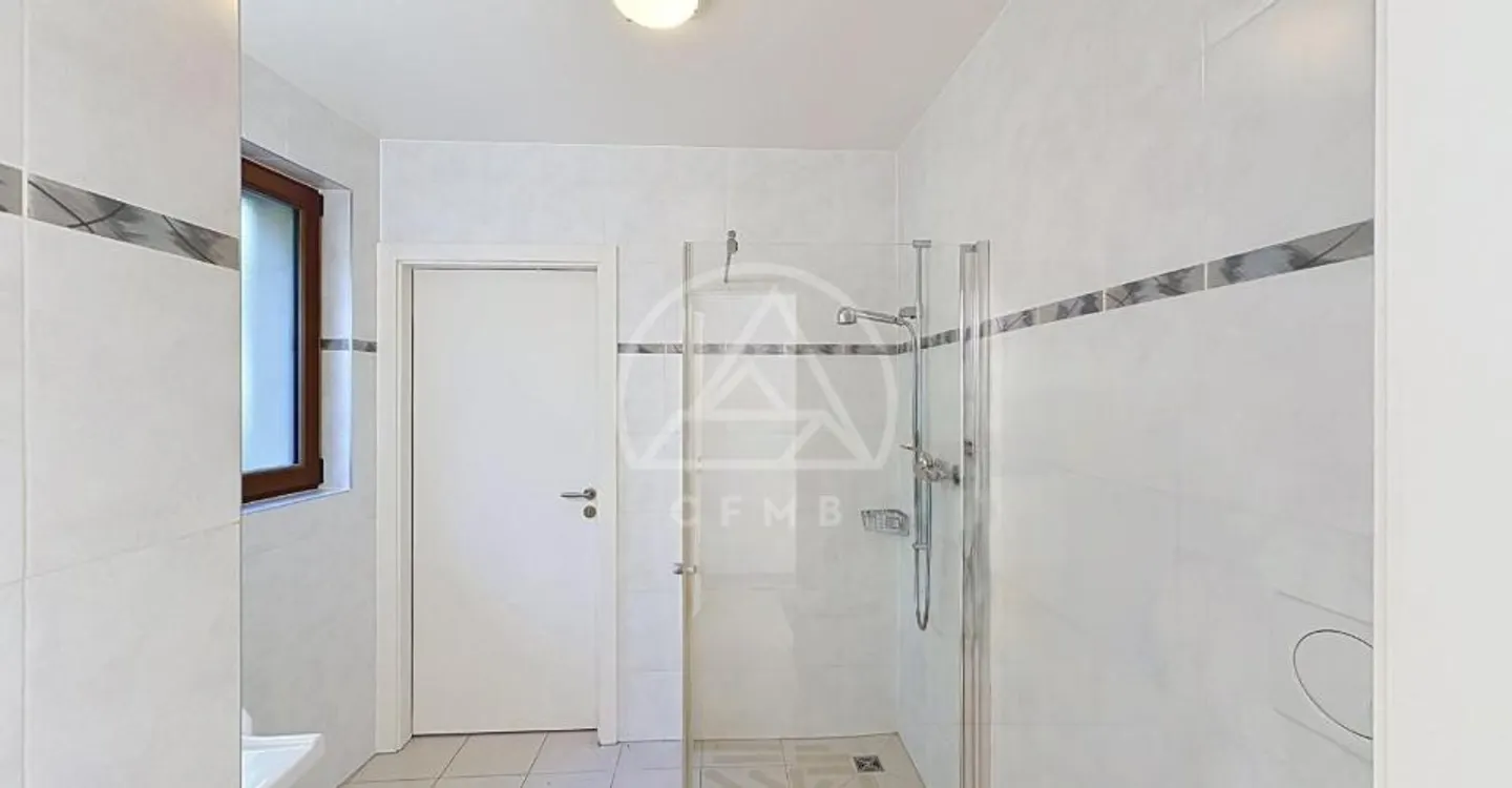 Helles Gartenwohnung - 3,5 Zimmer - In einer Wohnumgebung - Foto 8 von 9