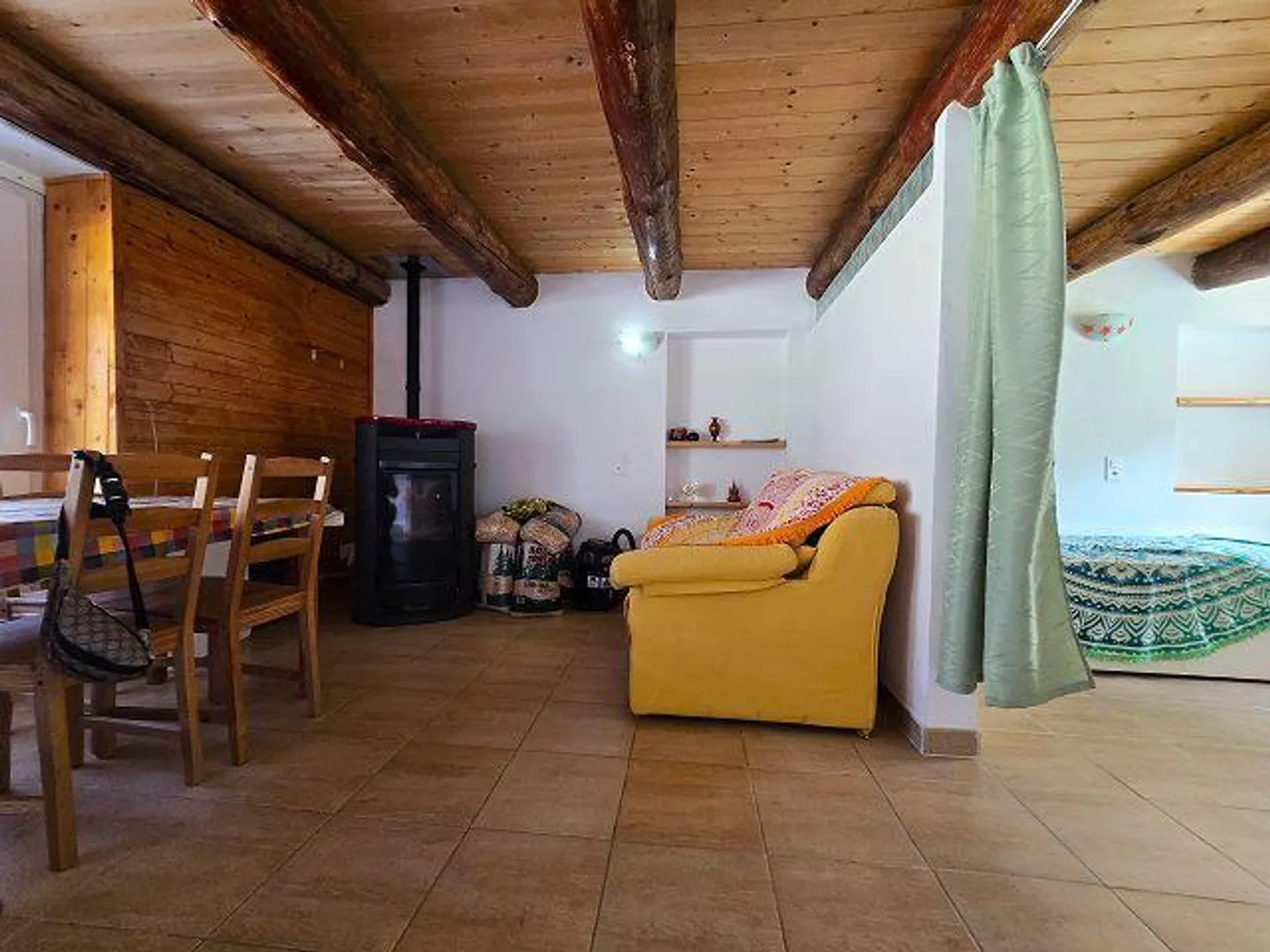 Rustique avec 2 appartements (2 et 3 pièces avec terrasses et belle vue) - Photo 5 sur 34