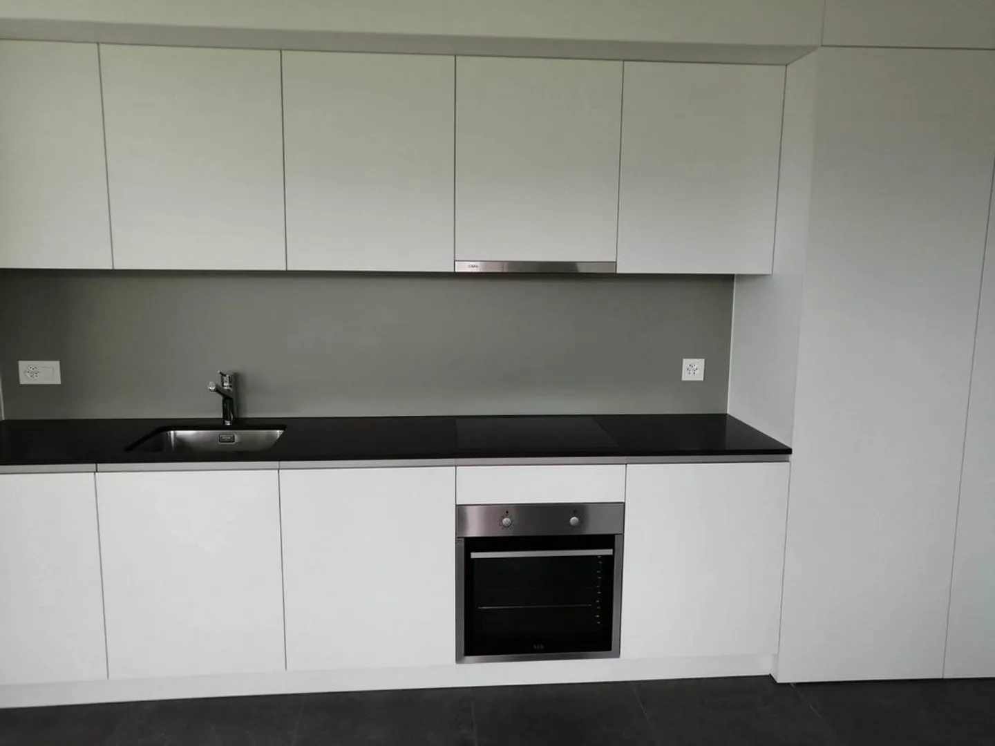 2.5 Room Apartment - Photo 2 of 4