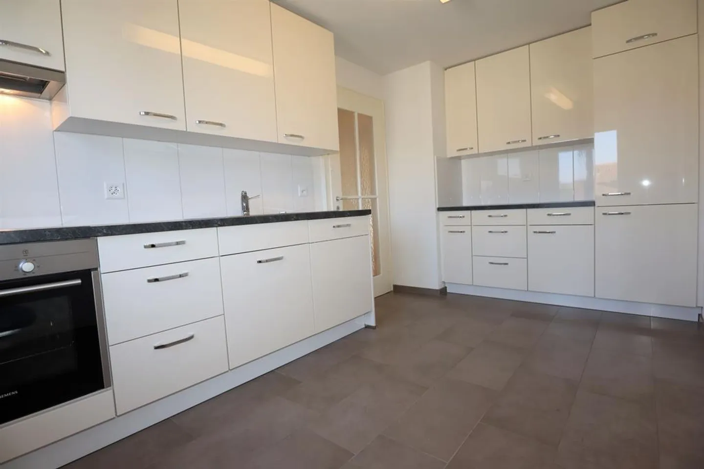 Moderne Wohnung in Münchenstein - Foto 3 von 4