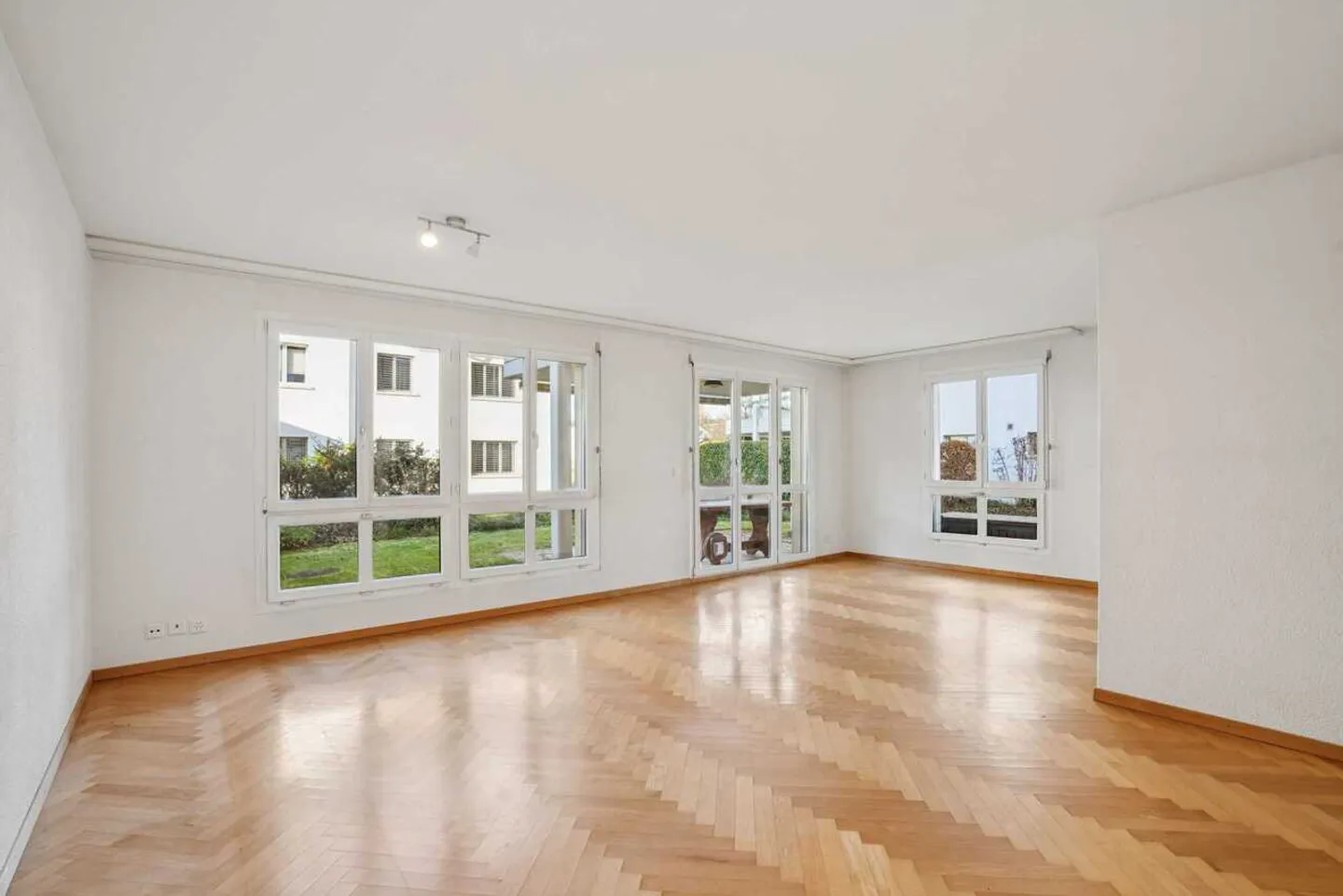 Appartement de jardin familial à Volketswil – 4,5 pièces pour se détendre - Photo 7 sur 13