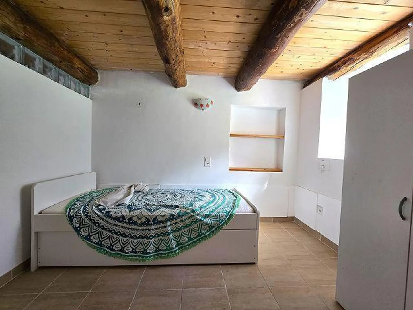 Rustique avec 2 appartements (2 et 3 pièces avec terrasses et belle vue) - Photo 11 sur 34