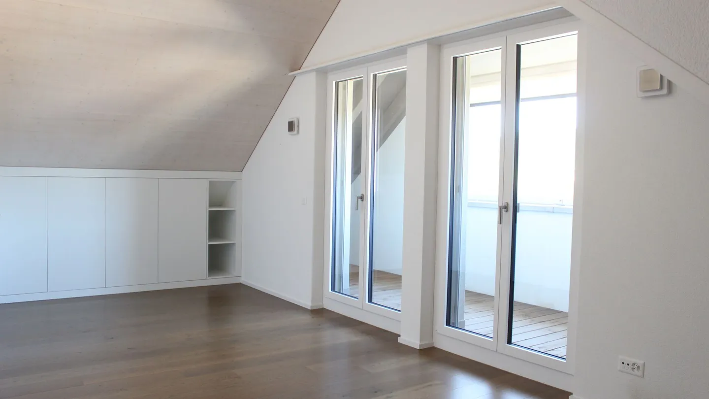 Top Modern Maisonette Apartment - Photo 8 of 9