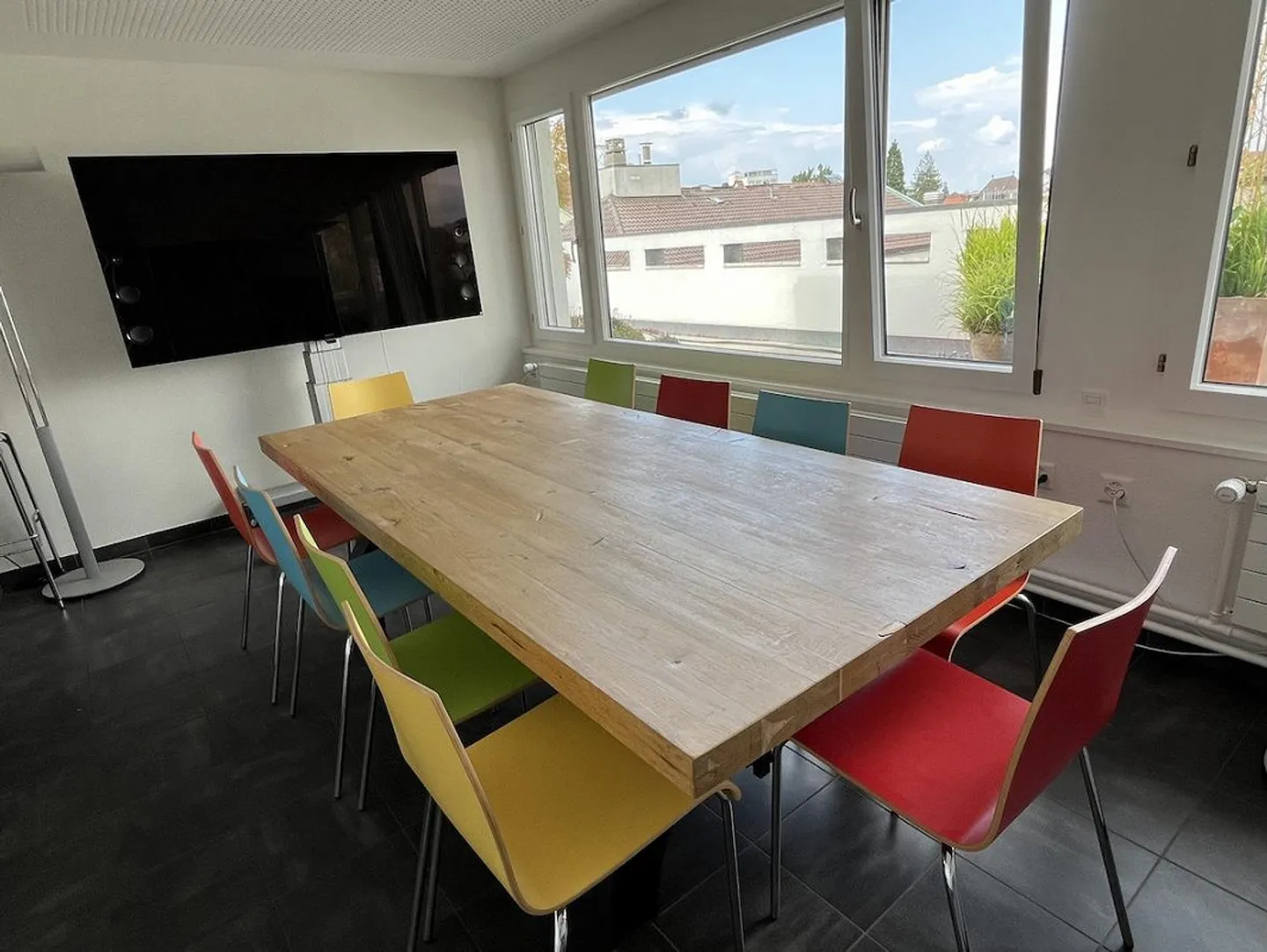 Wunderschönes Büro im Stadtzentrum zur gemeinsamen Nutzung mit großer Terrasse - Foto 2 von 10