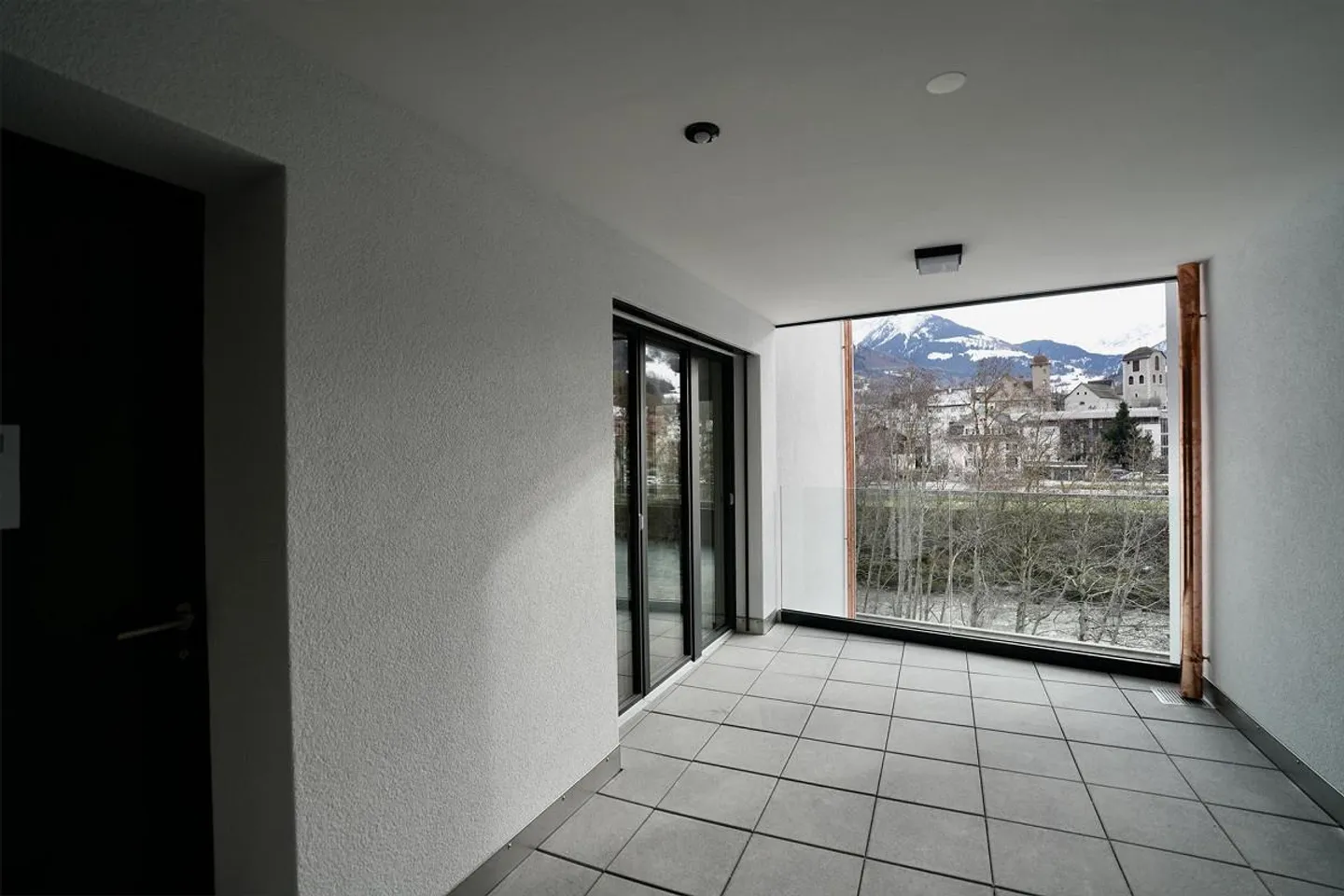 Last Chance - First Letting - Photo 5 of 9