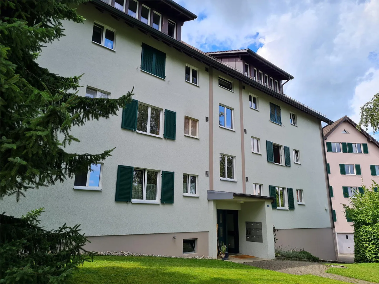Your garage is waiting for you - in Altnau! - Photo 2 of 2
