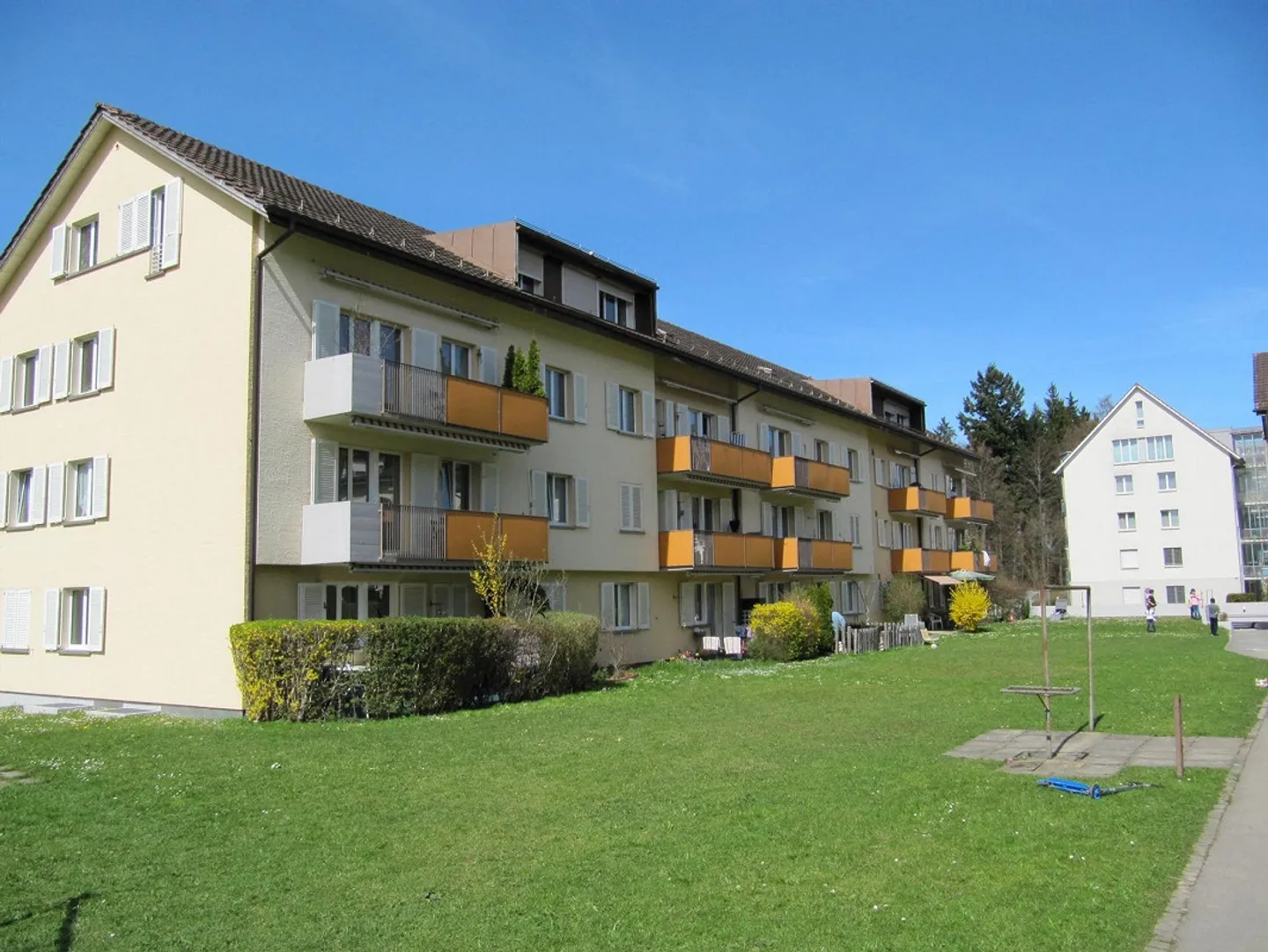 Opportunity! Quiet and affordable! 2-room apartment on the 1st floor - Photo 1 of 6