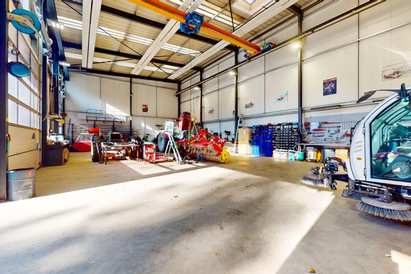 Commercial Property with Potential - Flexible, Well-Connected and... - Photo 5 of 17