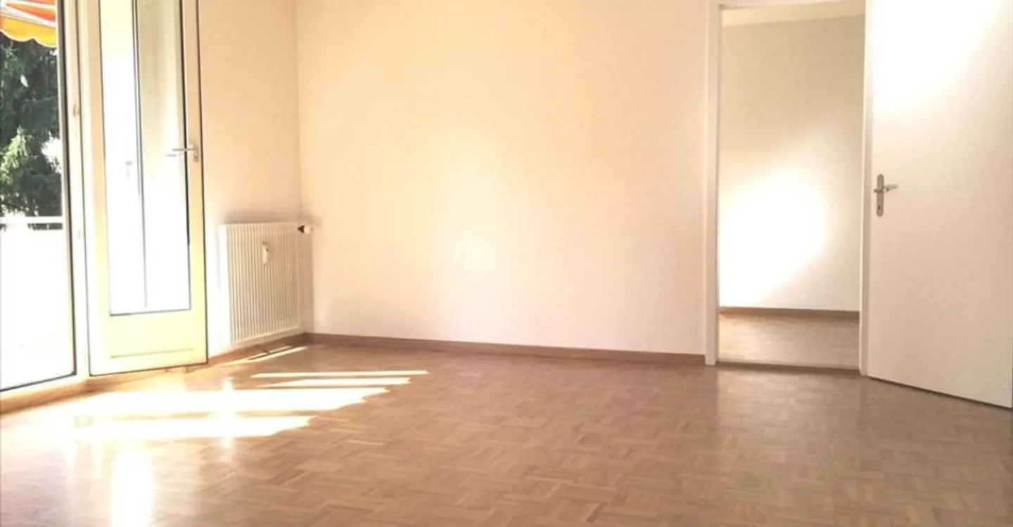 Charming 4-room apartment in a quiet environment - Photo 4 of 9