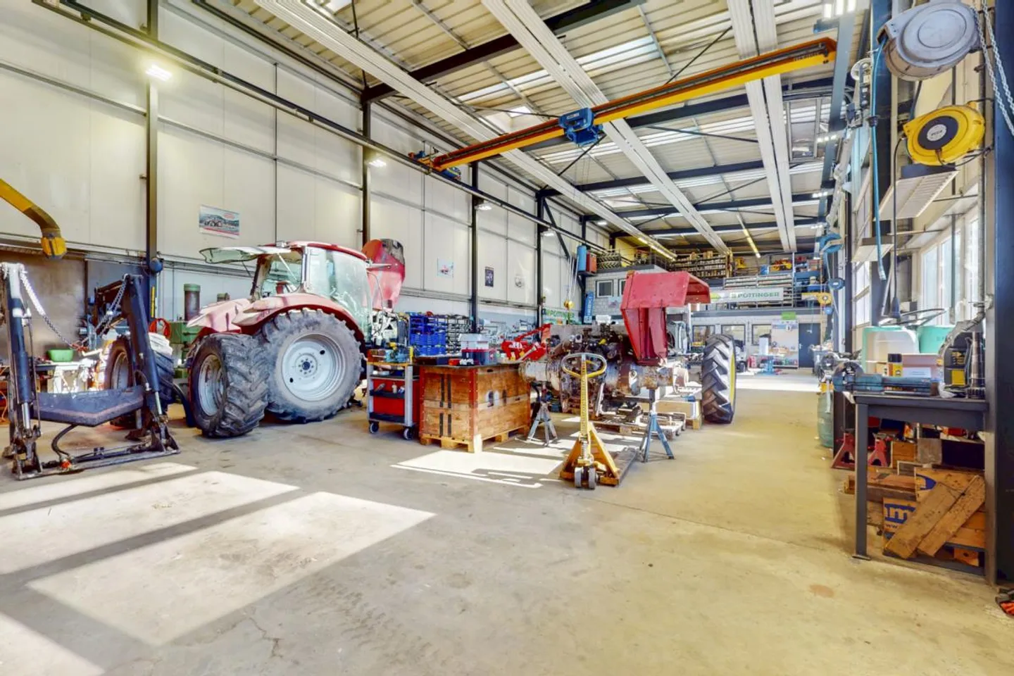 Commercial Property with Potential - Flexible, Well-Connected and... - Photo 6 of 17