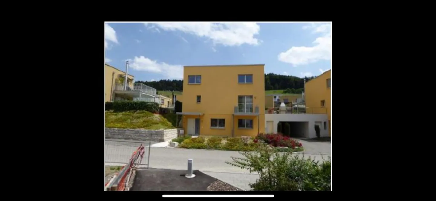 Casa unifamiliare di 6,5 stanze con 50m2 di grande spazio cantina aggiuntivo - Foto 2 di 10