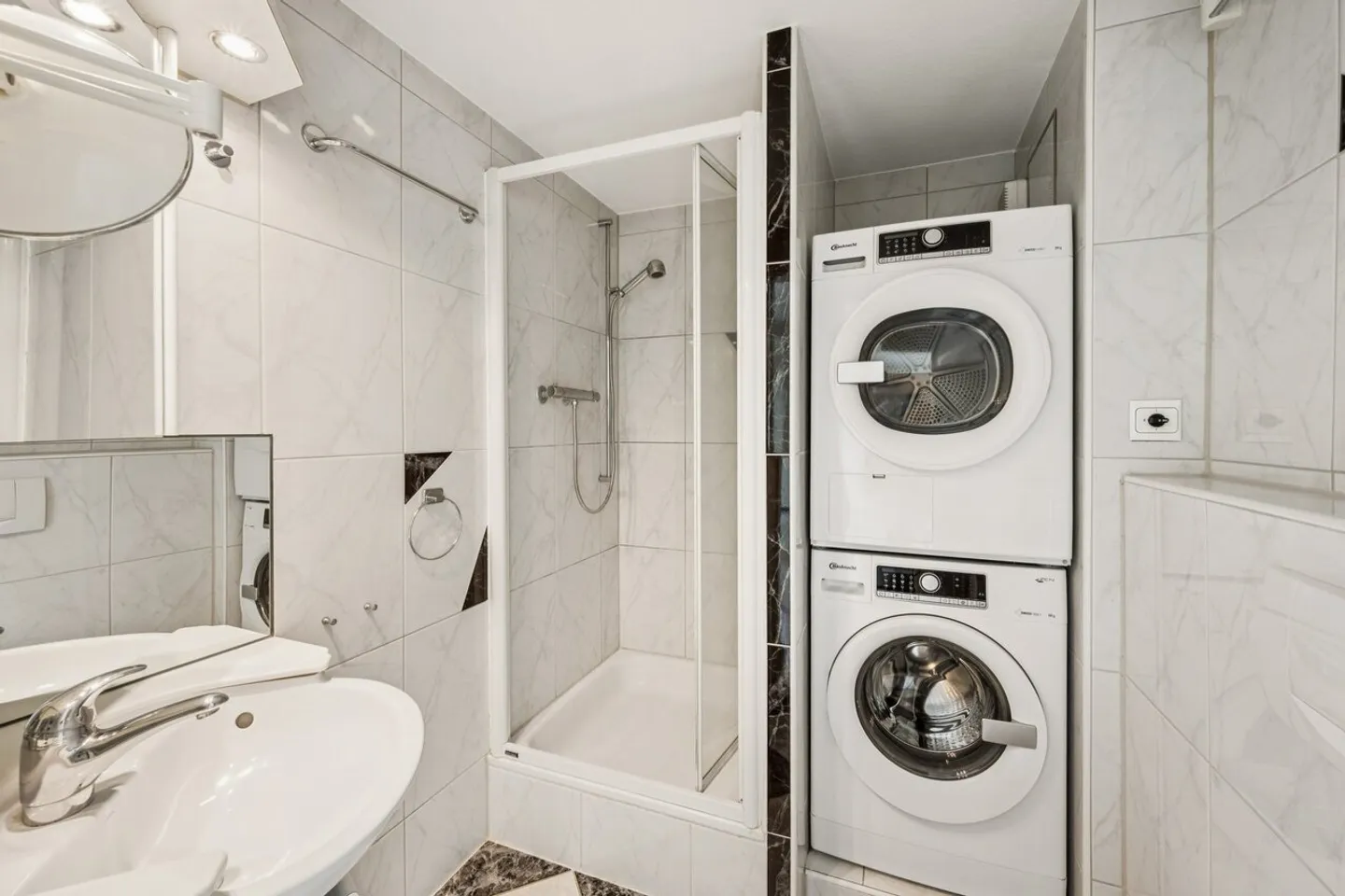 Charmante 2.5-Zimmer-Wohnung - Foto 3 von 4
