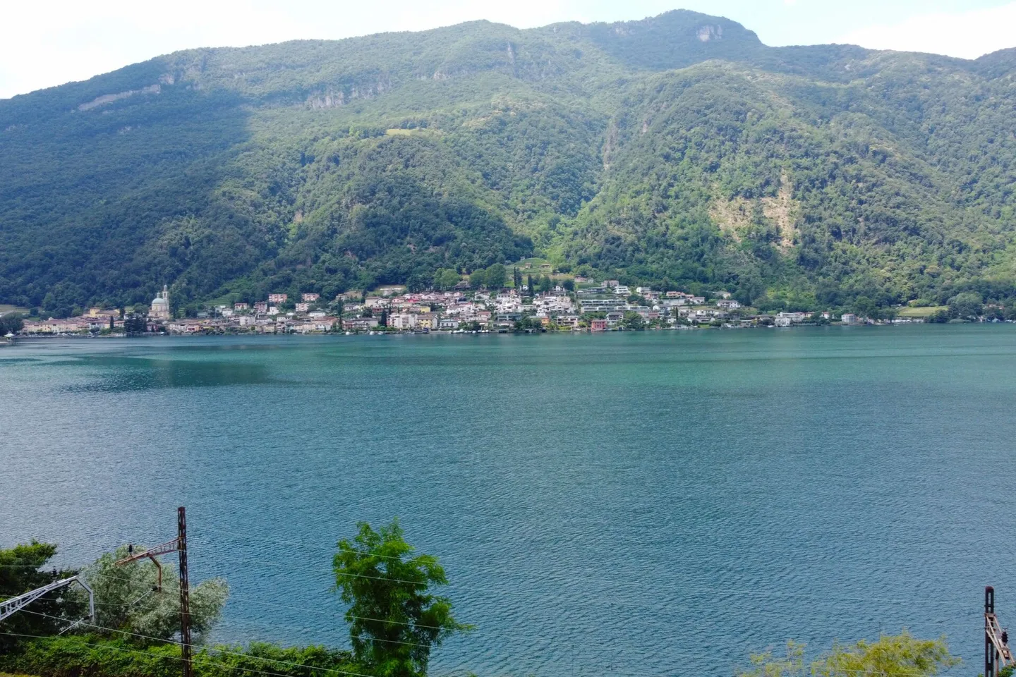 Bauland mit fantastischer Seesicht / Terreno edificabile con vista unica sul lago - Foto 4 von 7