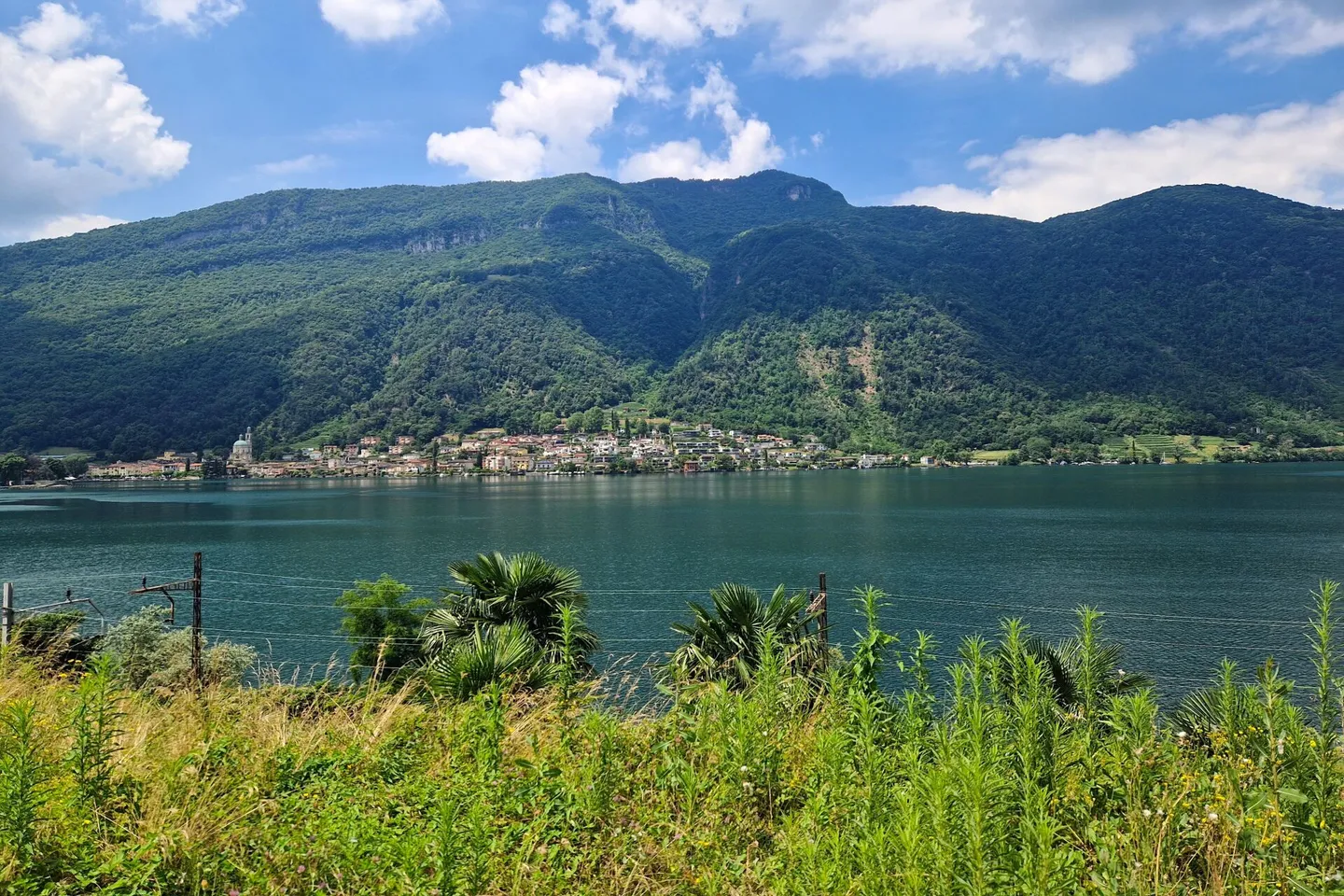 Bauland mit fantastischer Seesicht / Terreno edificabile con vista unica sul lago - Foto 1 von 7