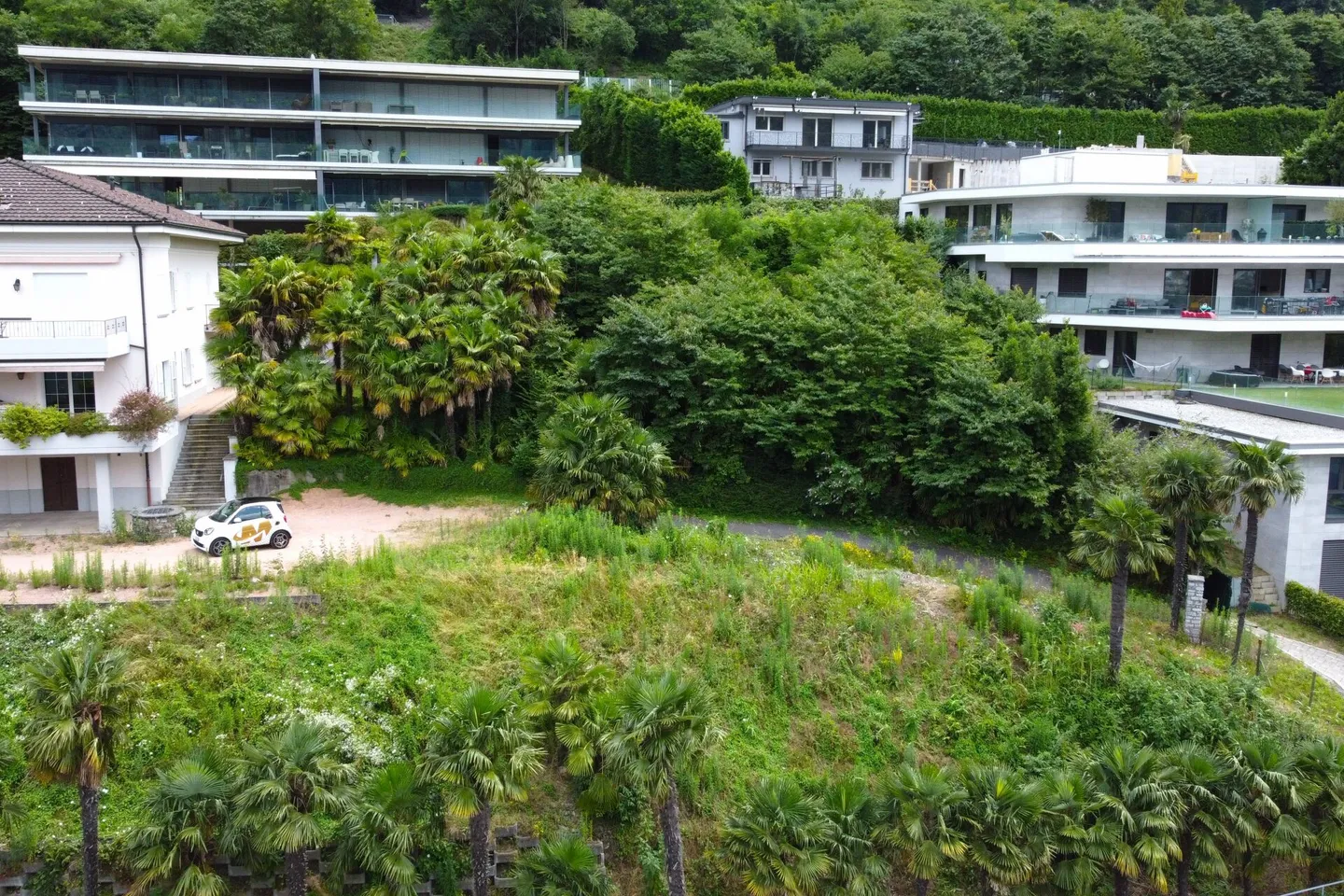 Bauland mit fantastischer Seesicht / Terreno edificabile con vista unica sul lago - Foto 2 von 7