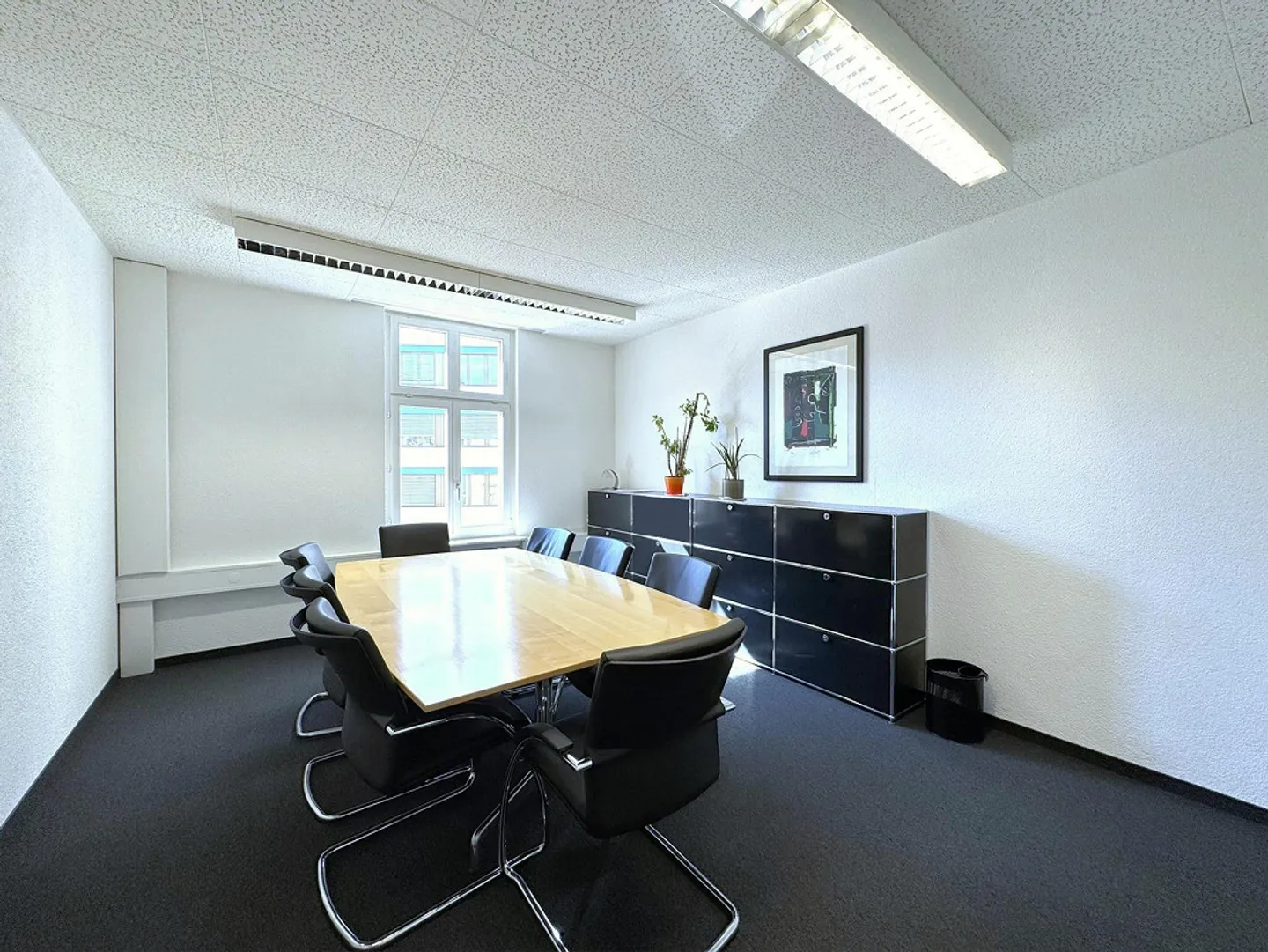 205 m² d'espace de bureau/commercial dans un emplacement idéal - Photo 3 sur 8